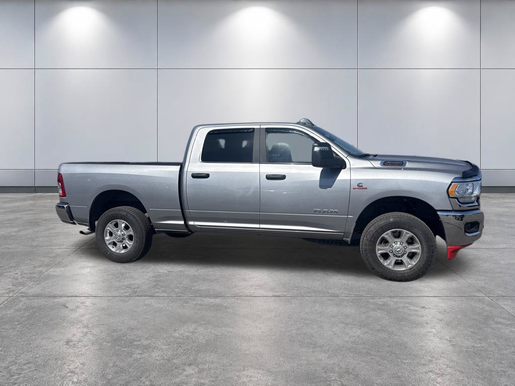 Used 2024 RAM 3500 Big Horn AWD/4WD image 4