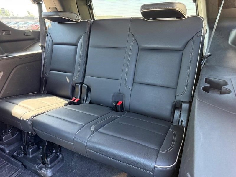 Used 2021 GMC Yukon SLT w/ SLT Luxury Plus Package AWD/4WD image 8