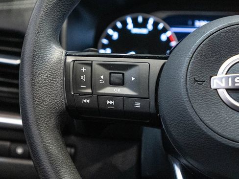 Used 2023 Nissan Rogue SV AWD/4WD image 17