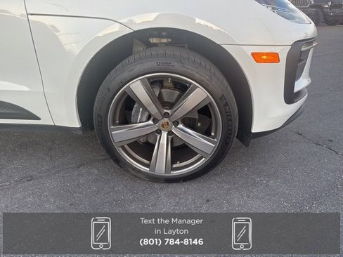 Used 2025 Porsche Macan image 11
