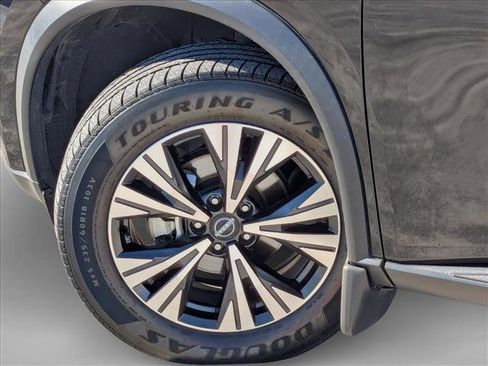 Used 2023 Nissan Rogue SV image 9