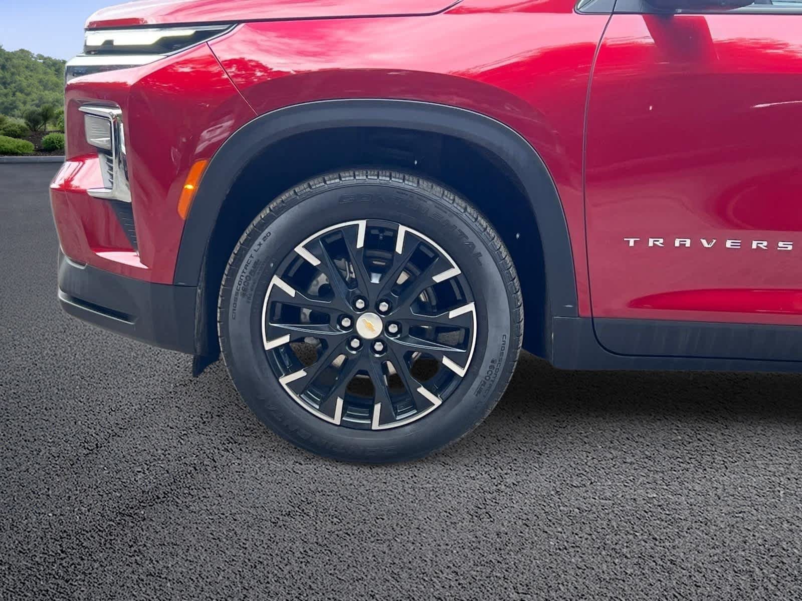 Used 2026 Chevrolet Traverse LT w/ Sun and Wheel Package AWD/4WD image 11