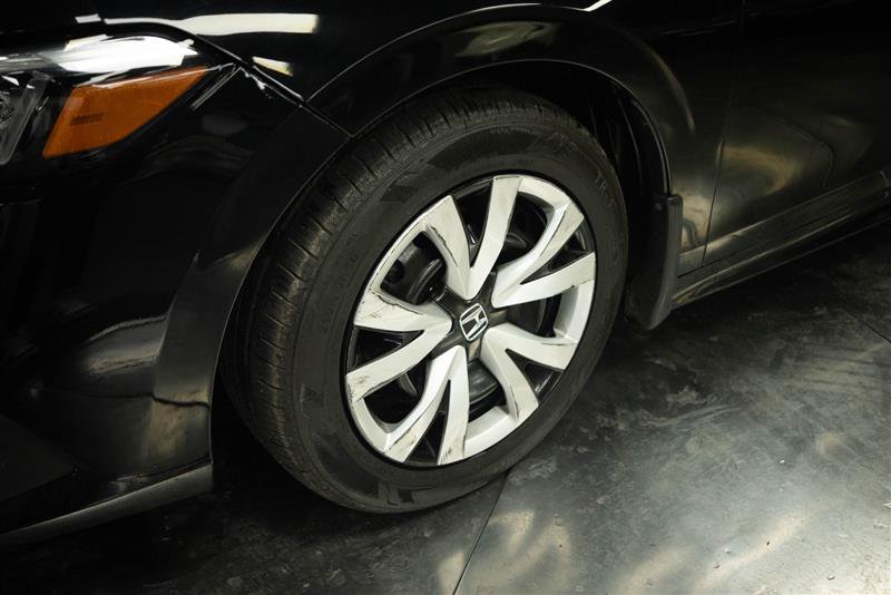 Used 2023 Honda Civic LX image 4