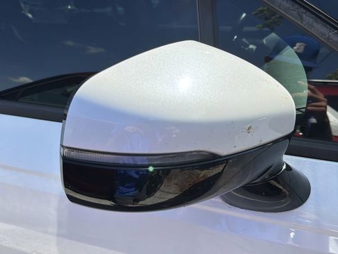 Used 2022 Kia Carnival LX FWD image 11