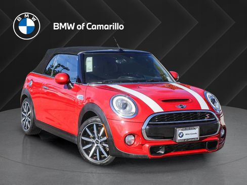 Used 2017 MINI Cooper S image 1