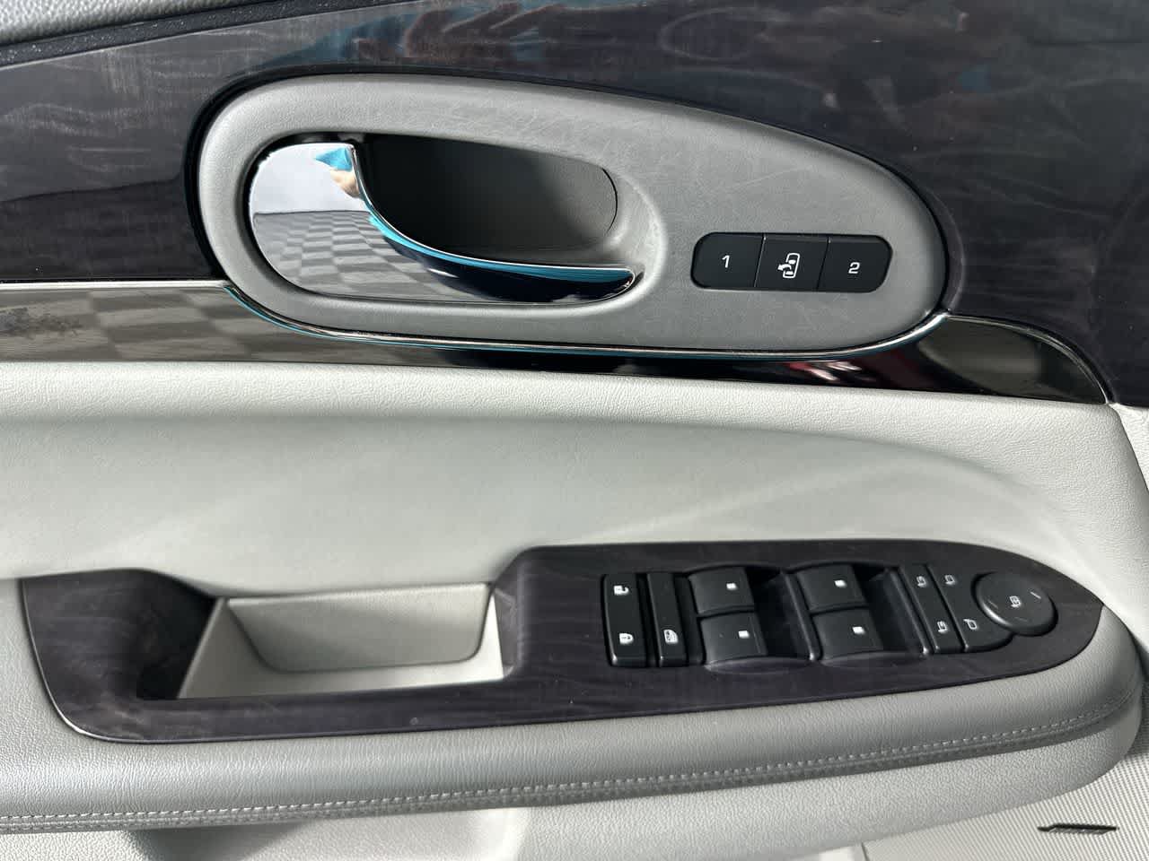 Used 2016 Buick Enclave Premium FWD image 11