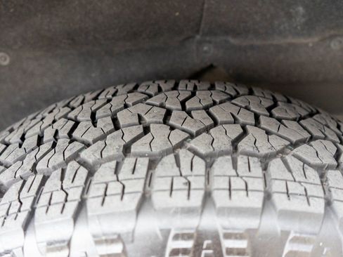 Used 2022 Chevrolet Silverado 1500 RST image 32