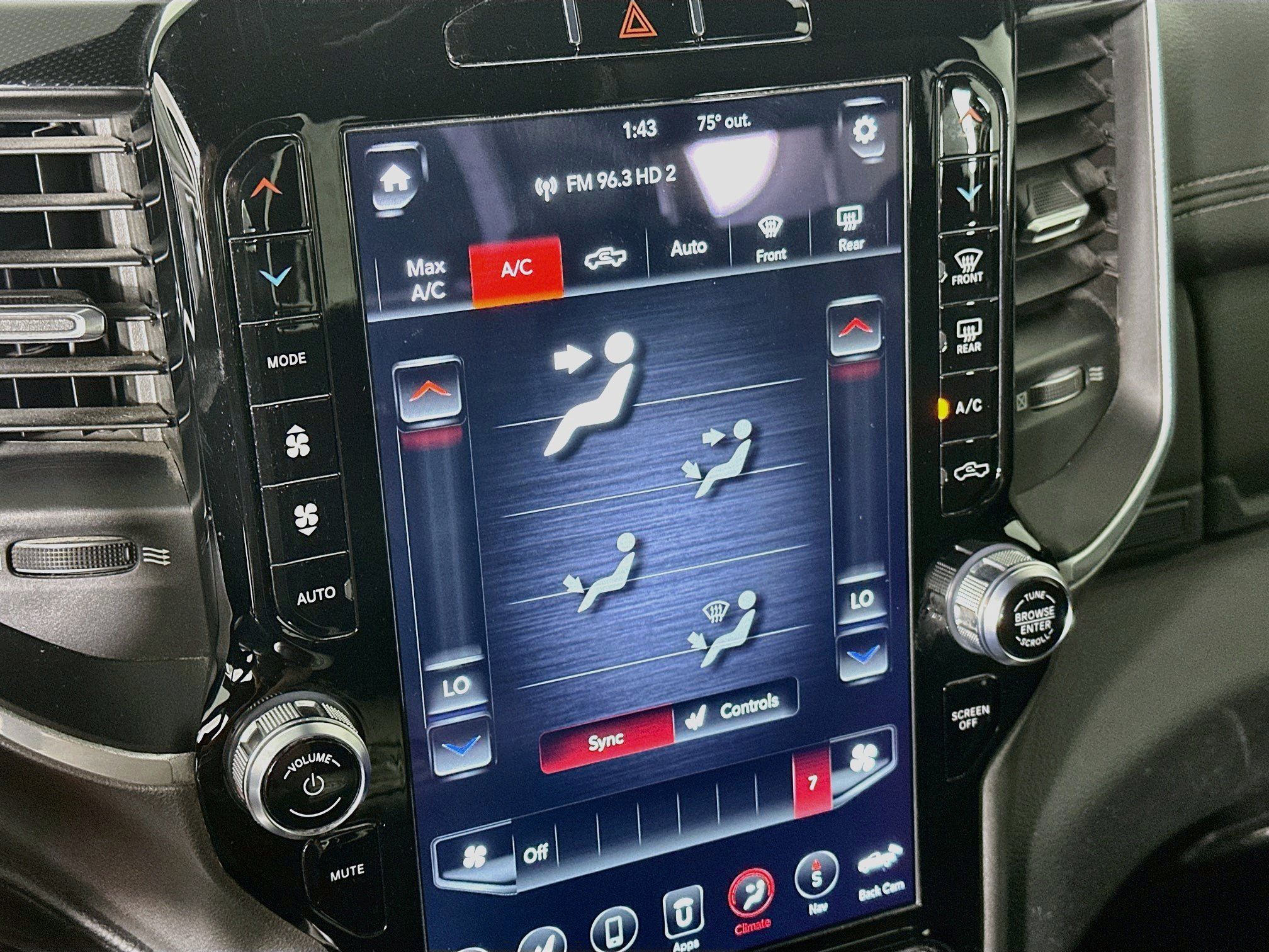 Used 2020 RAM 1500 Laramie w/ Sport Appearance Package AWD/4WD image 24
