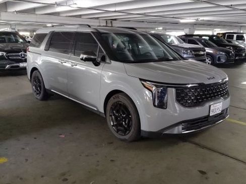 Certified 2025 Kia Carnival SX w/ SX Dark Edition Package FWD image 1