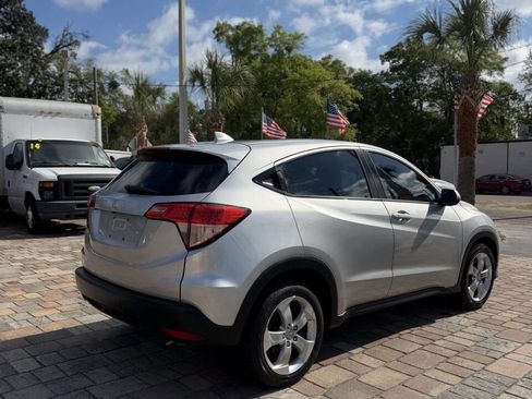 Used 2016 Honda HR-V LX image 19