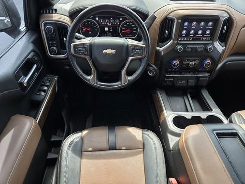 Used 2020 Chevrolet Silverado 1500 High Country w/ Technology Package image 14