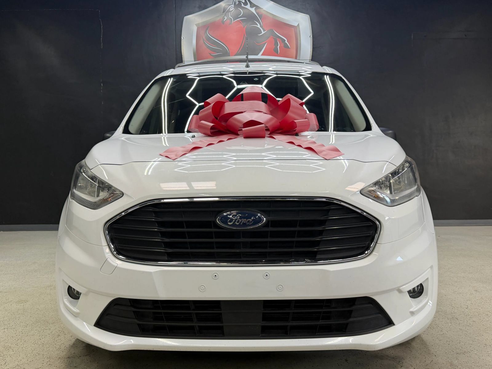 Used 2020 Ford Transit Connect XLT FWD image 3