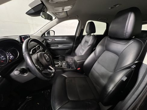 Used 2017 MAZDA CX-5 Touring image 12
