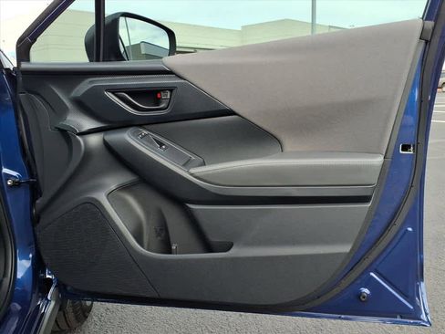 Used 2025 Subaru Crosstrek 2.0i Premium w/ Convenience Package #2 image 22