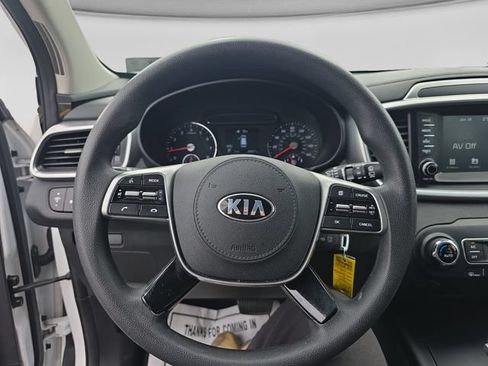 Used 2019 Kia Sorento FWD V6 image 21