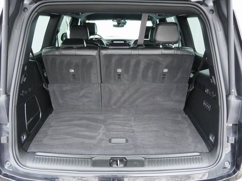 Used 2024 Jeep Wagoneer Series III image 8