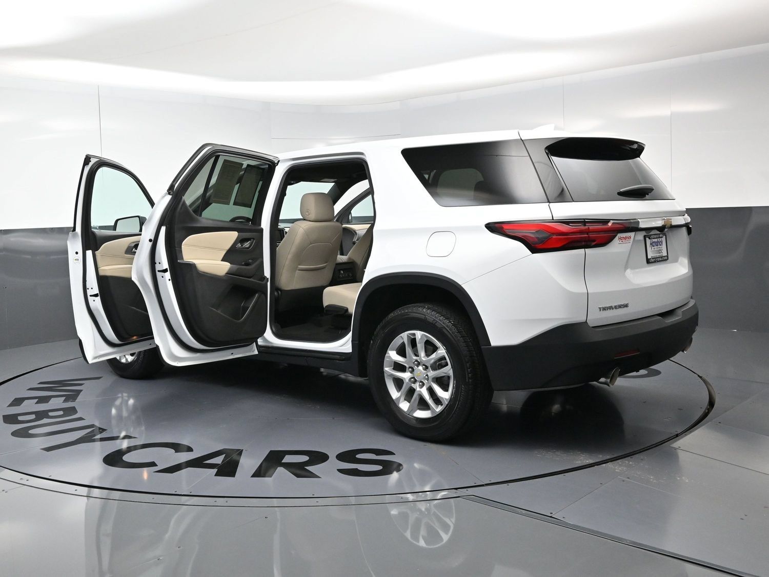 Used 2022 Chevrolet Traverse LS FWD image 28