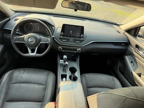 Used 2020 Nissan Altima 2.5 S FWD image 29