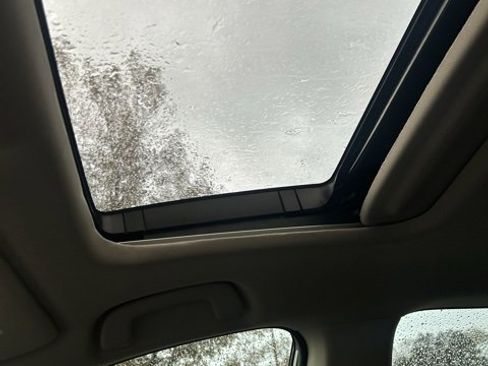 Used 2025 Honda Accord SE image 10