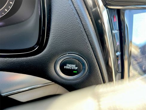 Used 2018 Cadillac CTS Luxury image 15