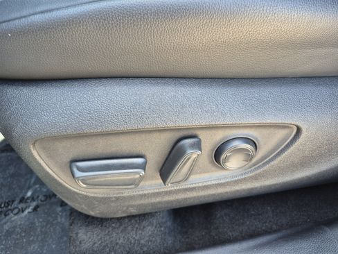Certified 2025 Toyota Highlander XLE AWD/4WD image 14