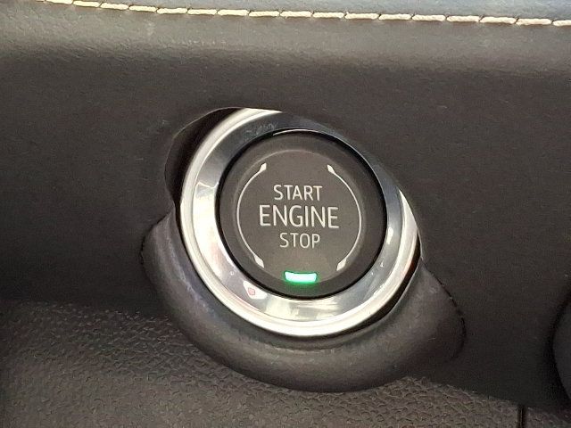 Used 2025 Chevrolet Tahoe Premier AWD/4WD image 17