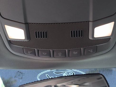 Used 2017 Ford F550 XLT image 31