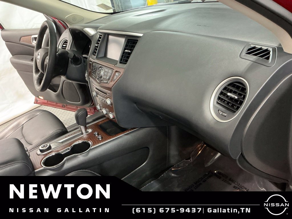 Used 2020 Nissan Pathfinder Platinum AWD/4WD image 21