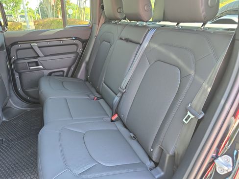New 2025 Land Rover Defender 110 S image 13
