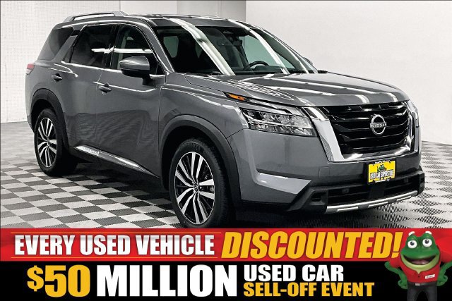 Used 2024 Nissan Pathfinder Platinum w/ Cargo Package AWD/4WD image 1