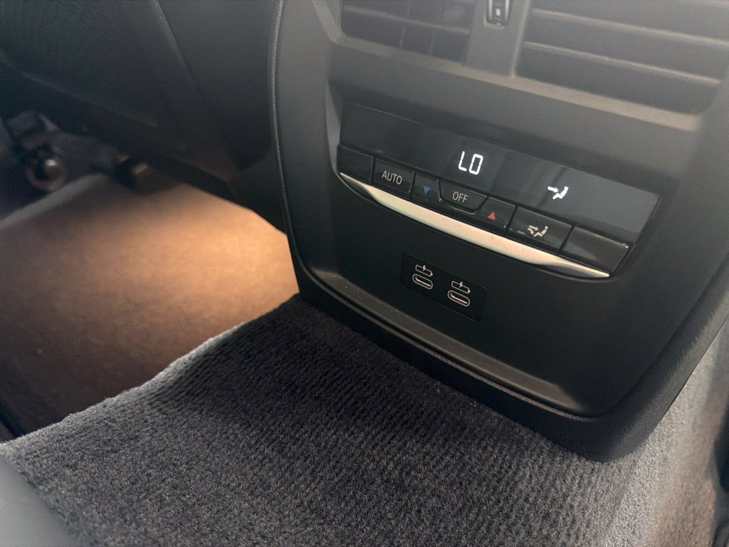 Used 2022 BMW 430i Coupe w/ M Sport Package RWD image 36