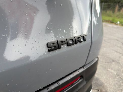Used 2025 Honda HR-V Sport image 16
