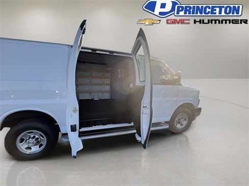 Used 2023 Chevrolet Express 2500 w/ Driver Convenience Package image 30