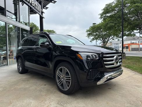 Certified 2025 Mercedes-Benz GLS 450 4MATIC image 2