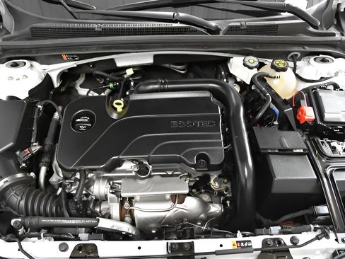 Used 2024 Chevrolet Malibu LT FWD image 37