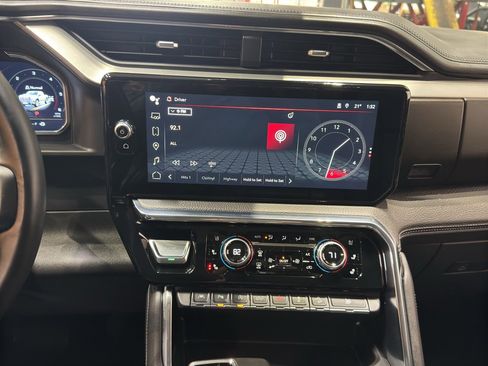 Used 2024 GMC Sierra 1500 Denali w/ Denali Reserve Package image 33