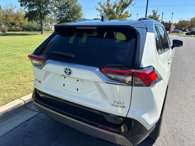 Used 2021 Toyota RAV4 XSE AWD/4WD image 22