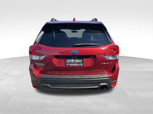 Used 2023 Subaru Forester Limited AWD/4WD image 5