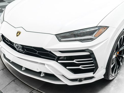 Used 2022 Lamborghini Urus AWD/4WD image 37