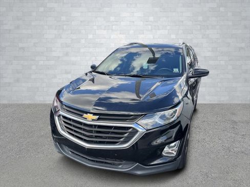 Used 2019 Chevrolet Equinox LT w/ Sun & Navigation Package image 2