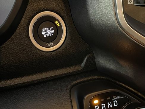 Used 2021 RAM 1500 Lone Star image 16