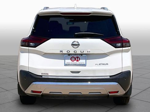 Used 2021 Nissan Rogue Platinum FWD image 5