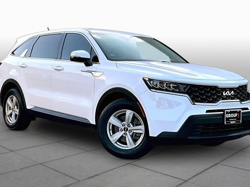Used 2022 Kia Sorento LX FWD image 3