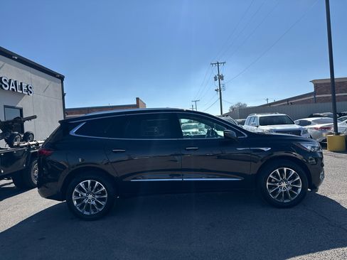 Used 2018 Buick Enclave Premium w/ Experience Buick Package image 5