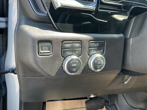 Used 2023 GMC Sierra 1500 Elevation w/ X31 Off-Road Package AWD/4WD image 22