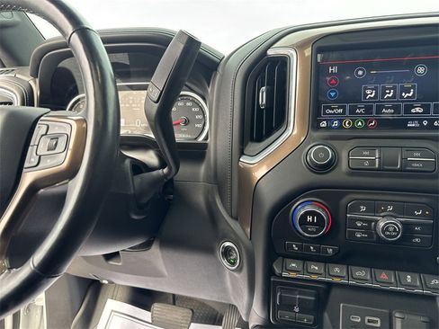 Used 2019 Chevrolet Silverado 1500 High Country image 20