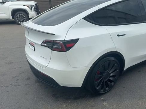 Used 2025 Tesla Model Y Performance AWD/4WD image 14