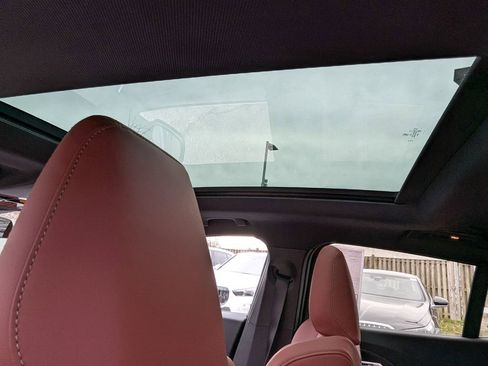 New 2026 BMW X2 xDrive28i image 8