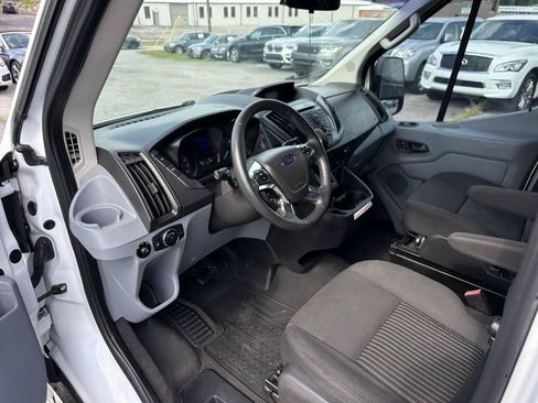 Used 2015 Ford Transit 150 XLT RWD image 15