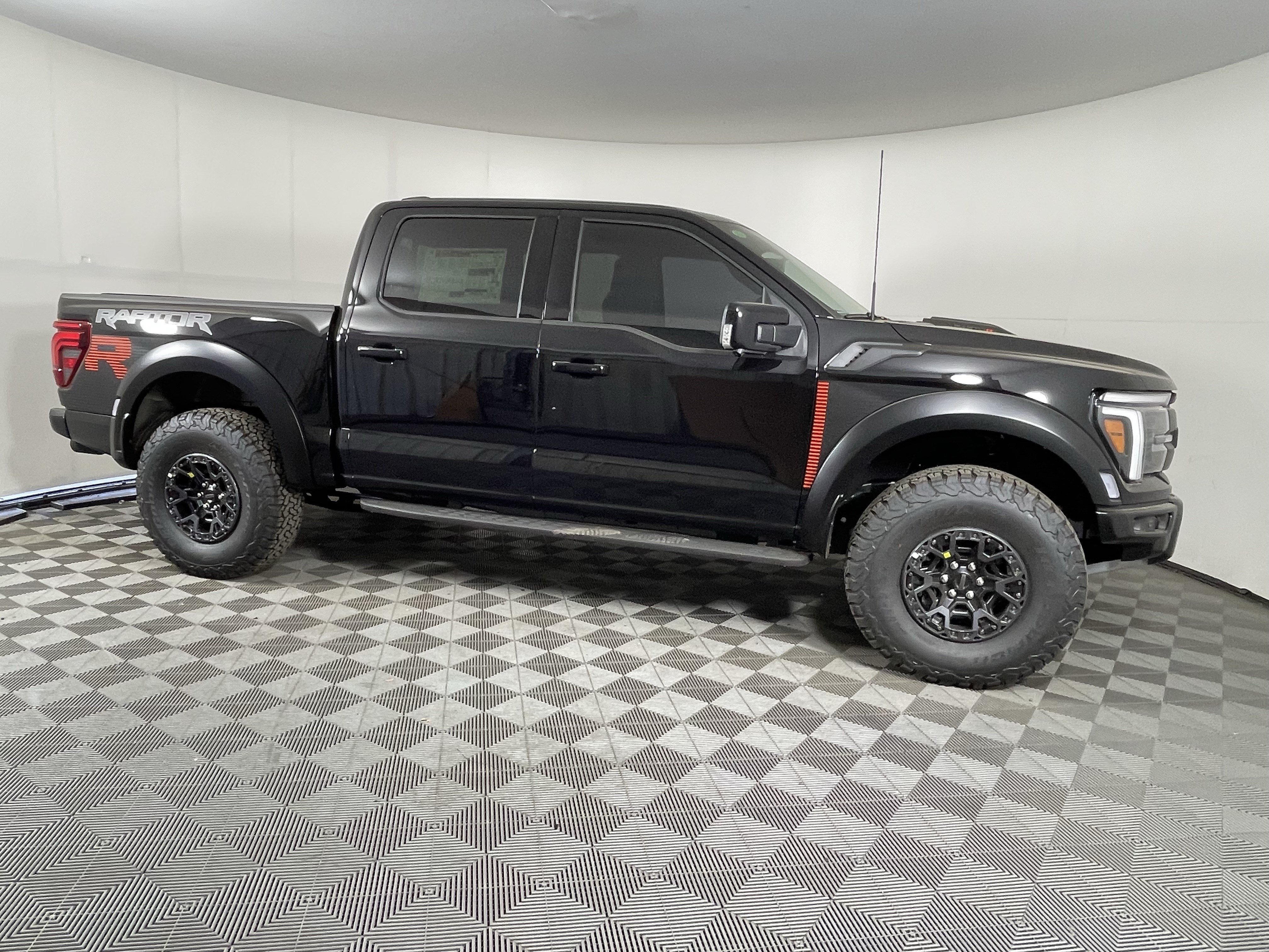 New 2026 Ford F150 Raptor w/ Equipment Group 803A Raptor R AWD/4WD image 6